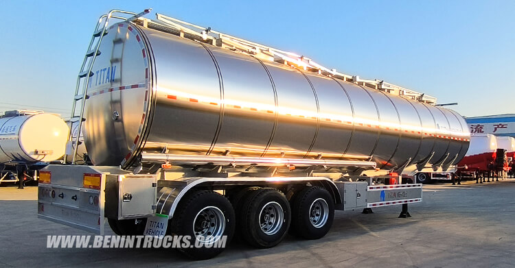 3 Axle Aluminum Tanker Trailer for Sale in Benin