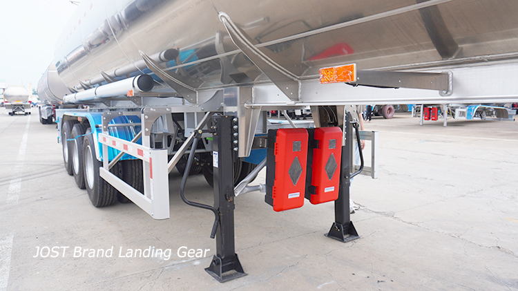 3 Axle 45000 Liters Aluminum Petrol Tanker Trailer for Sale in Benin